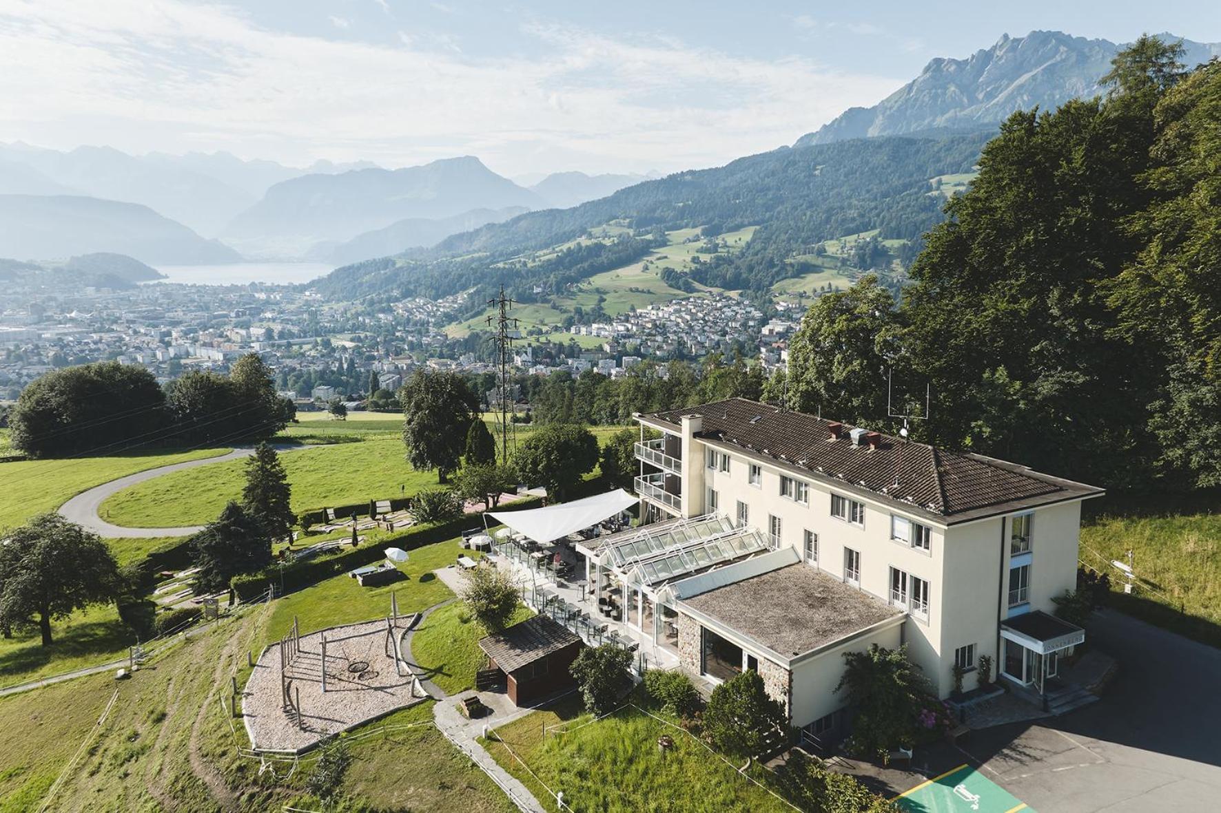 Hotel Sonnenberg Krienz Exterior foto